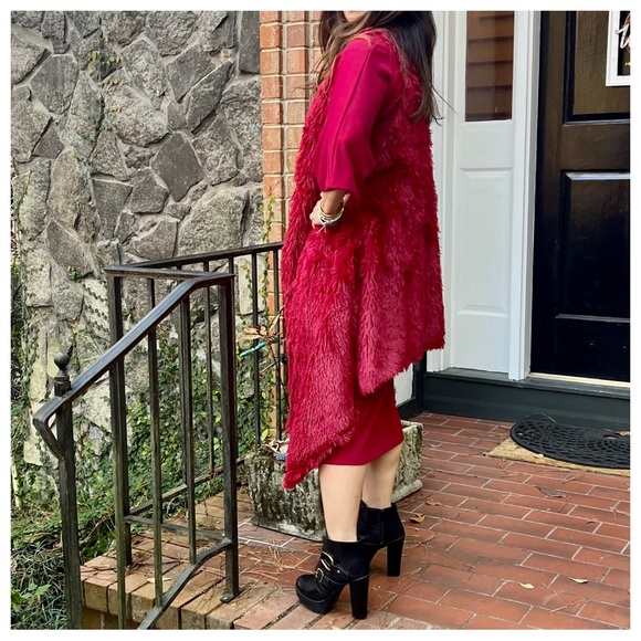 #27 Absolutely Gorgeous Faux Fur Open Draped Jacket/Vest - Picture 7 of 7